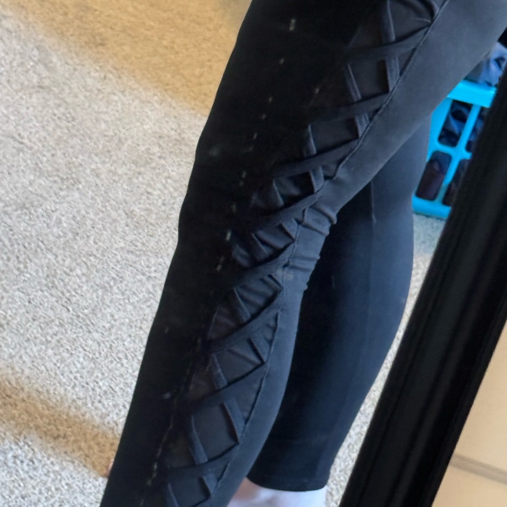 Shiela Rose Black Leggings